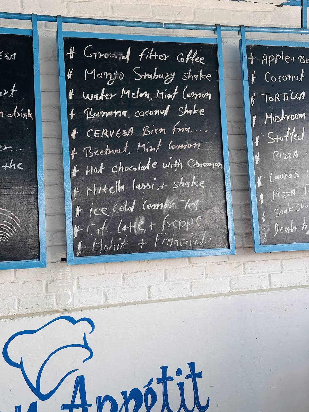 Laura's Café menu
