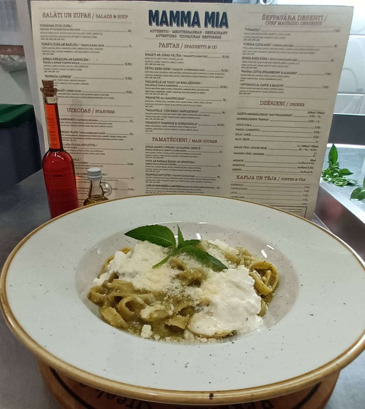 Menu de Mamma Mia Mediterranean Restaurant