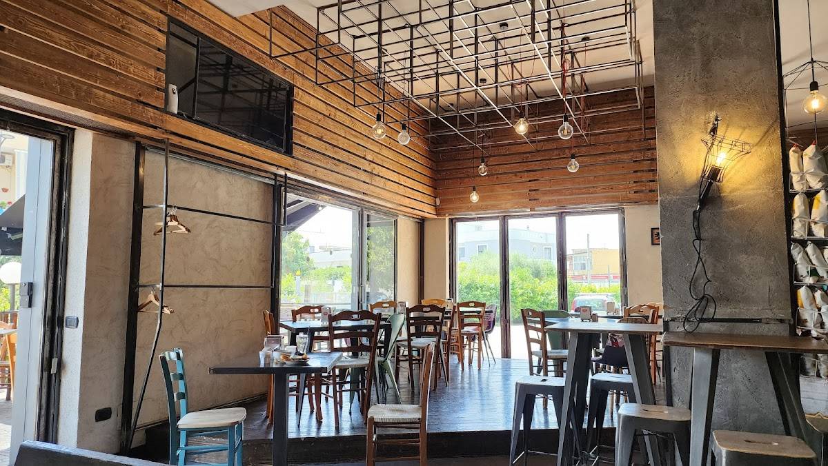 Menu di Offline Coffee & Pub 
