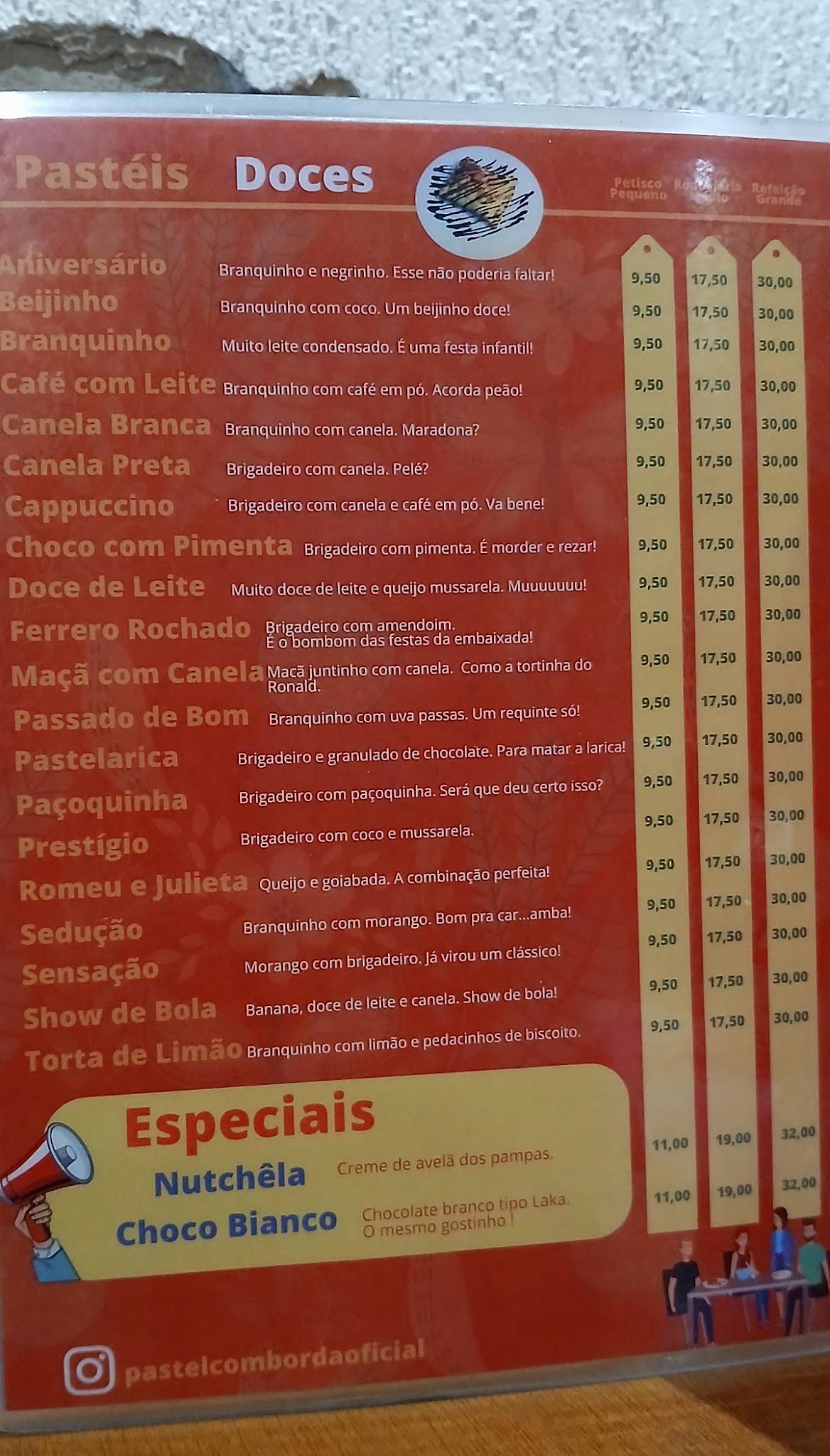 Pastel com borda cardápio