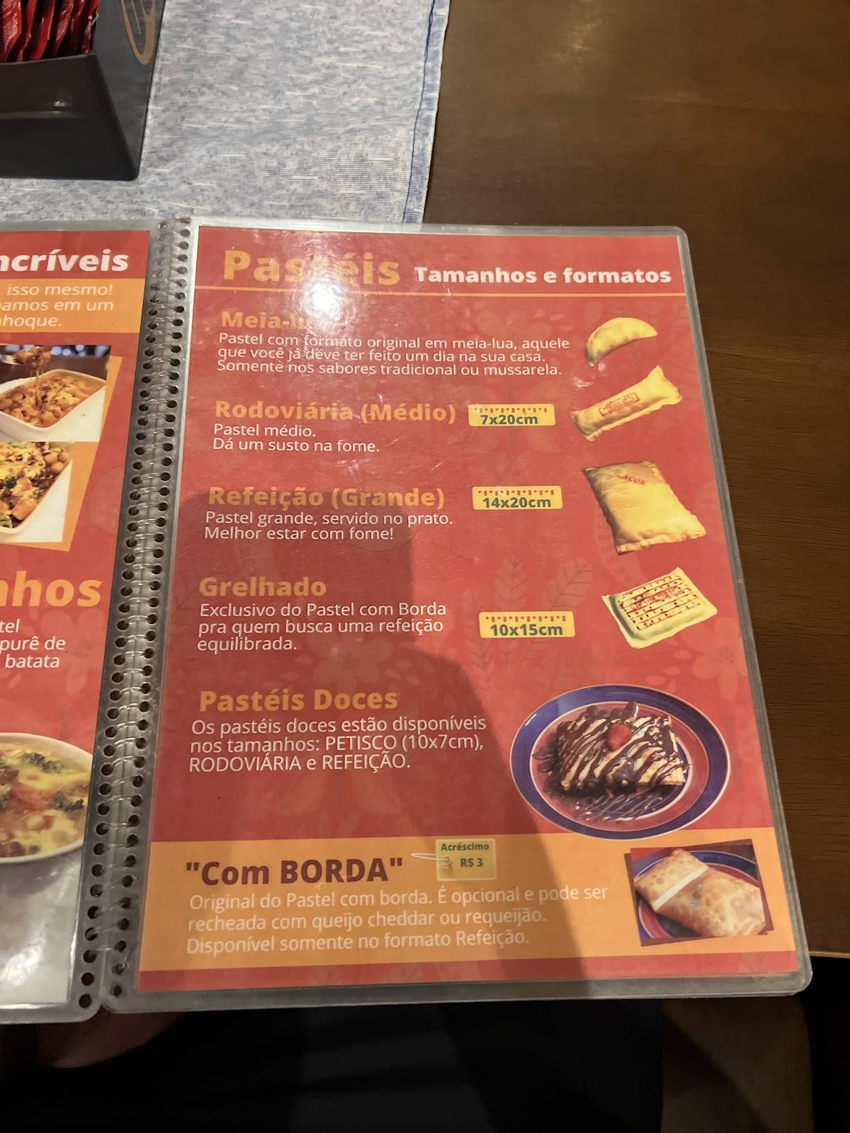 Pastel com borda cardápio