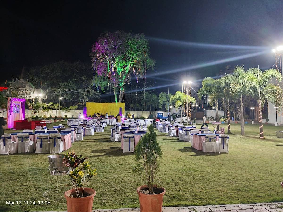 Moments Resort menu