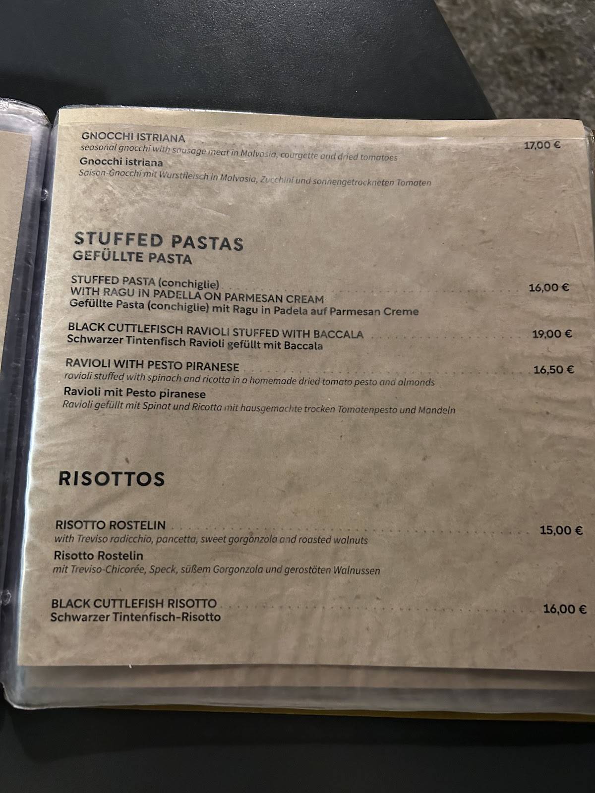 Menu di Rostelin 