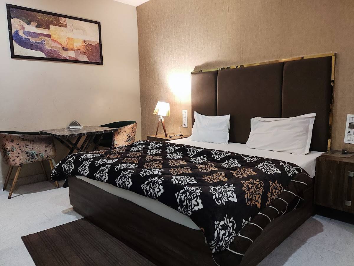 Setia Hotel Bar & Rooms menu