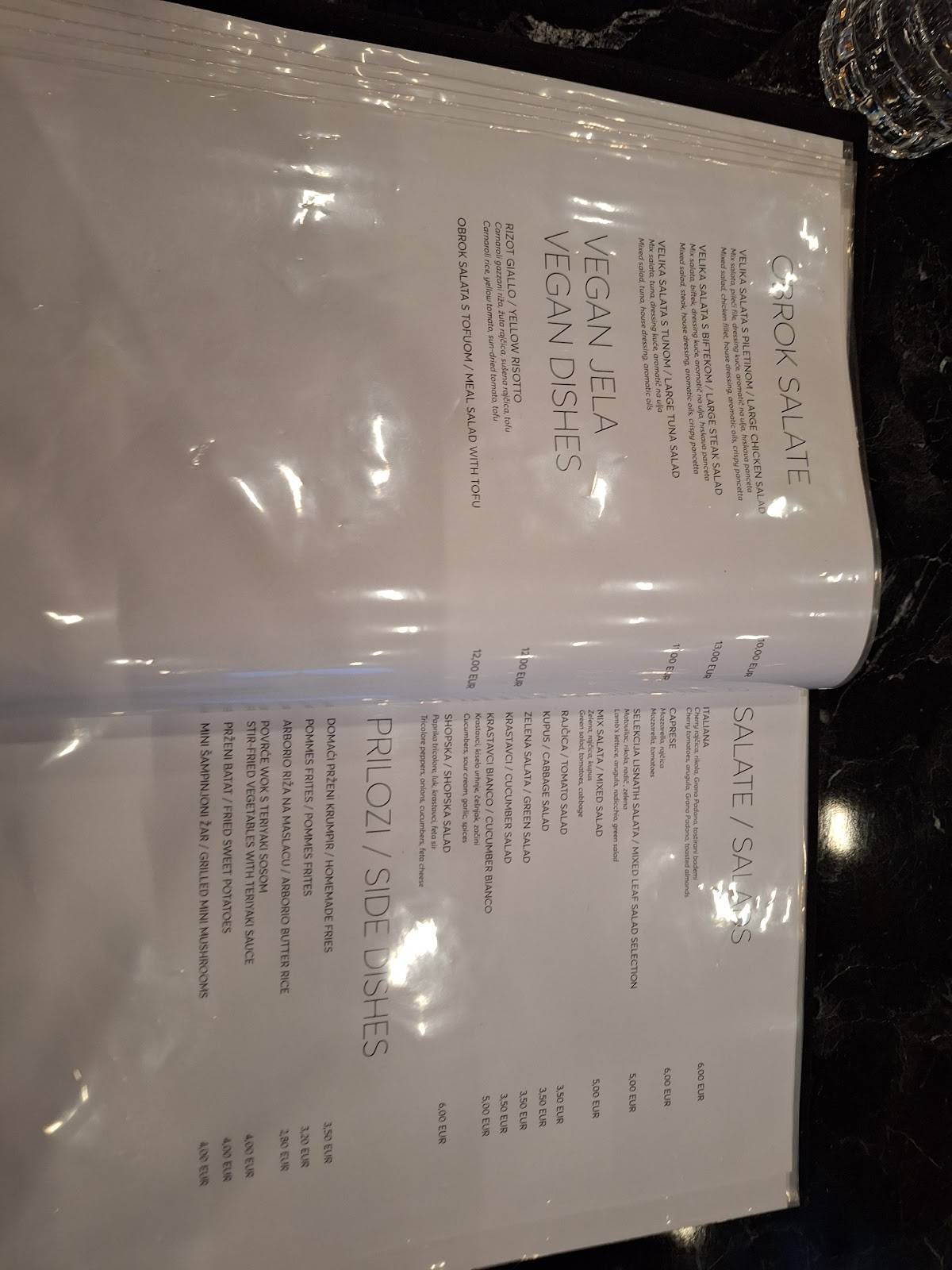 Menu di THE PLACE - restaurant & bar 