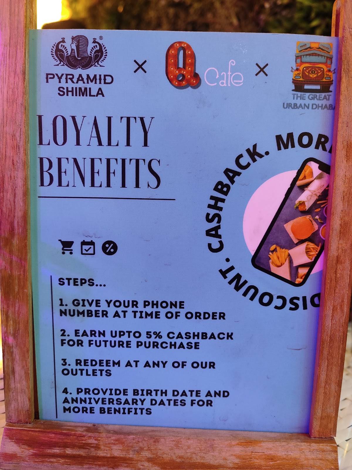 The Que Cafe menu
