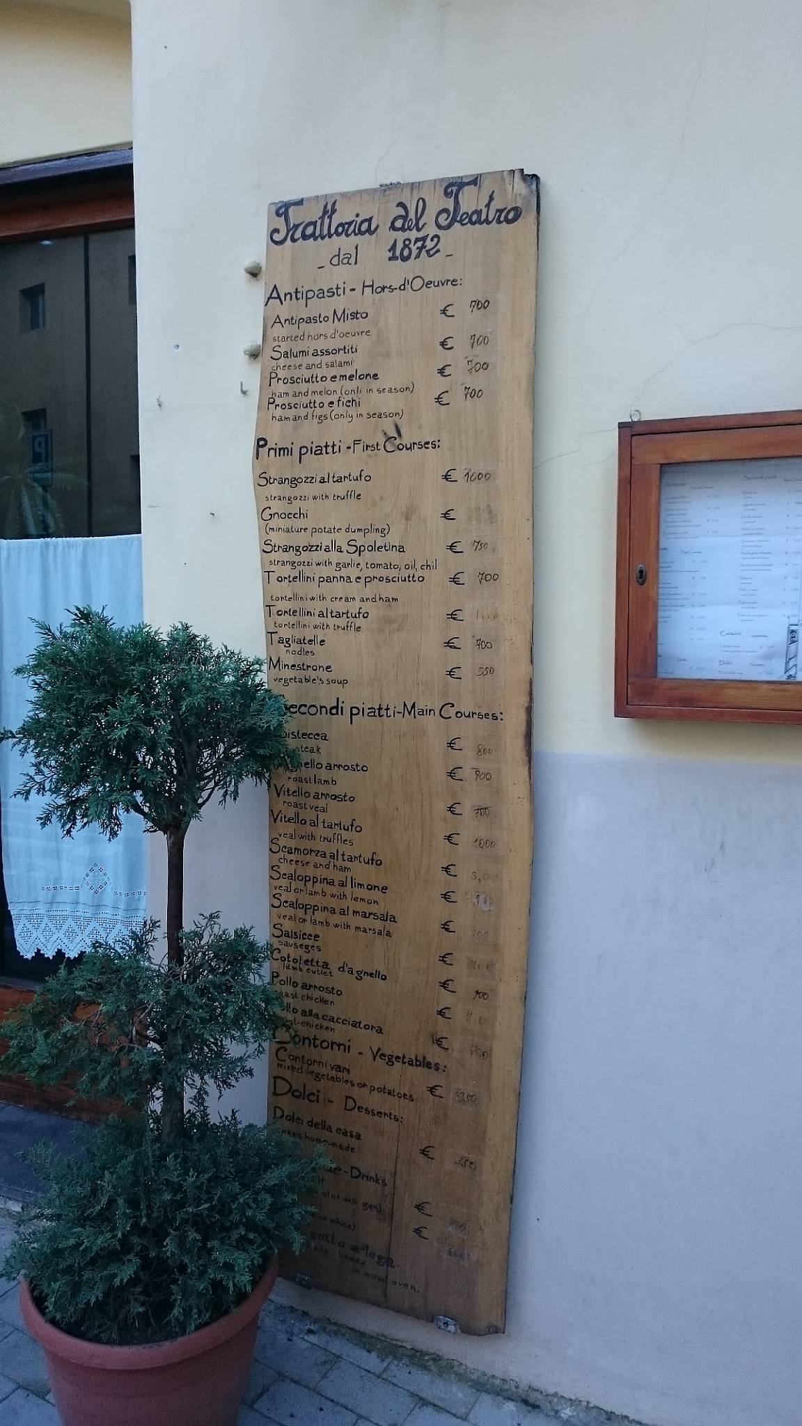 Menu di Trattoria del Teatro di Tomassoni Iole 