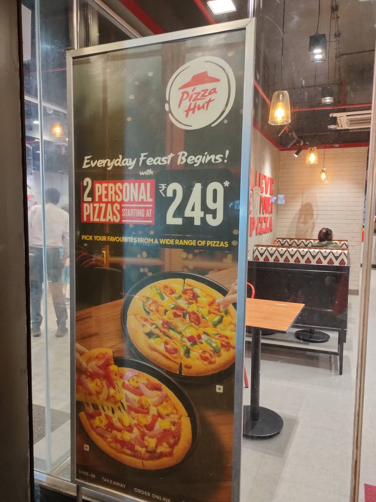 Pizza Hut Gorakshan Road, Akola menu