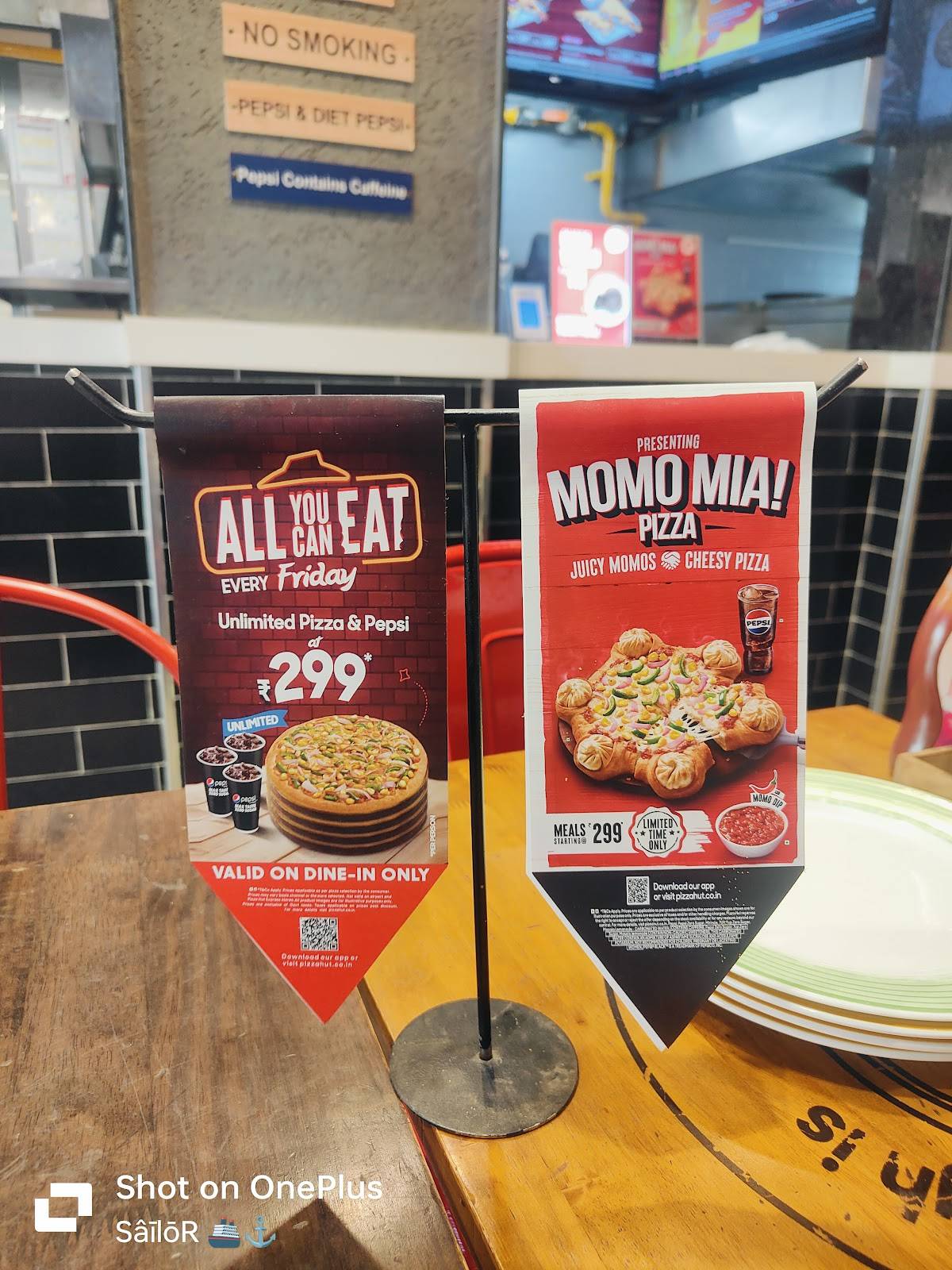 Pizza Hut Inorbit Mall Malad, Mumbai menu