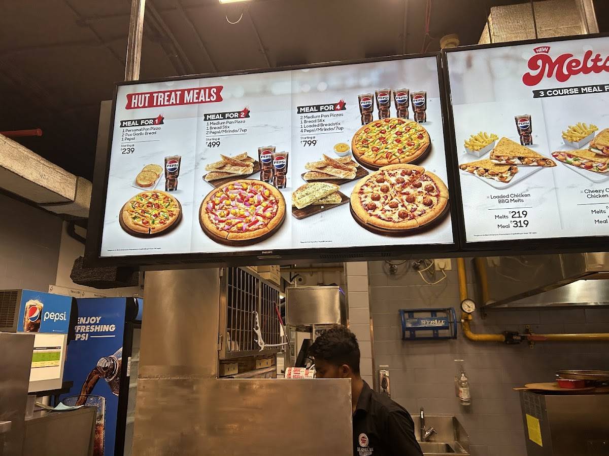 Pizza Hut Gorakshan Road, Akola menu