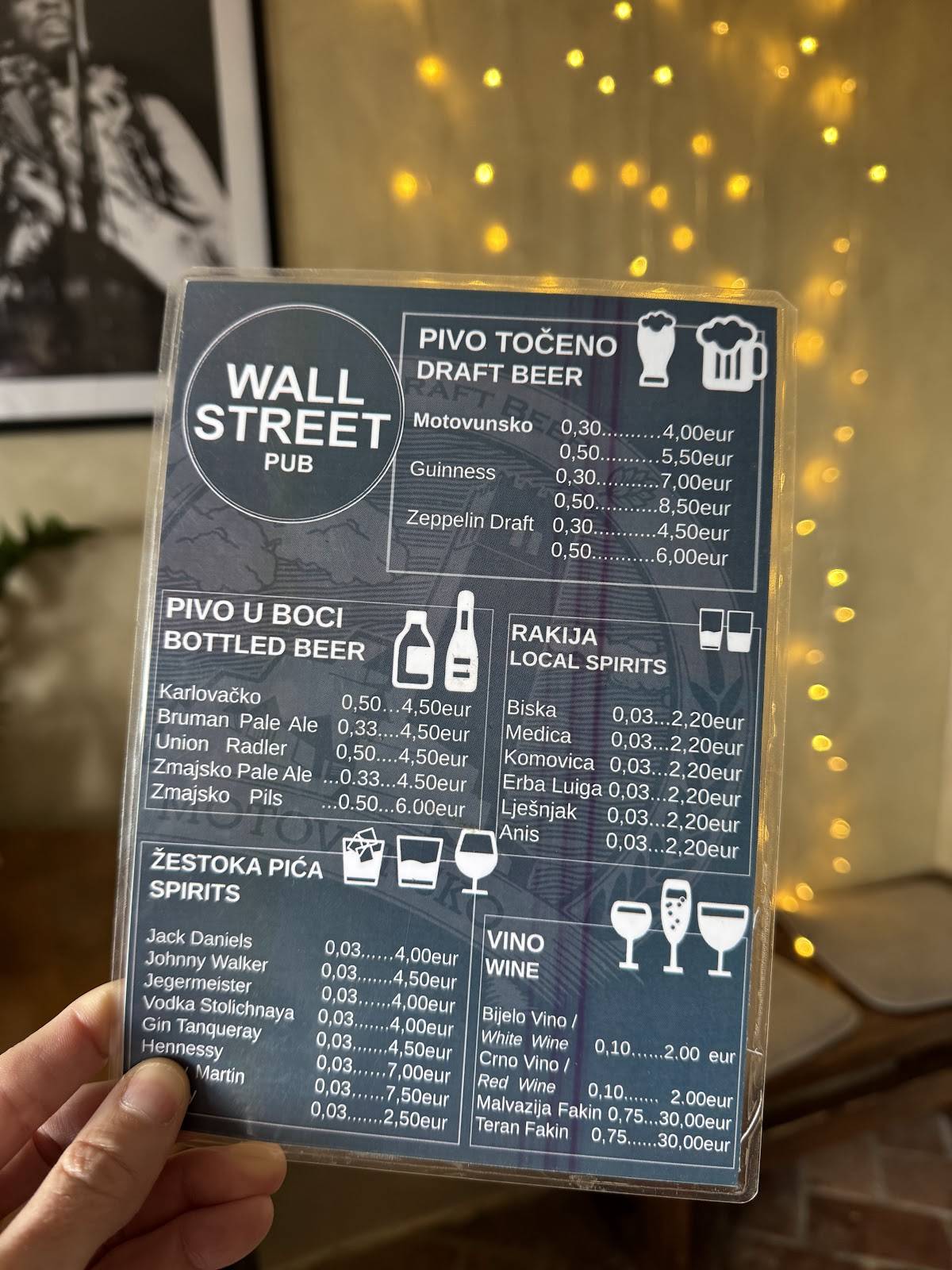 Menu di Wall Street Pub 