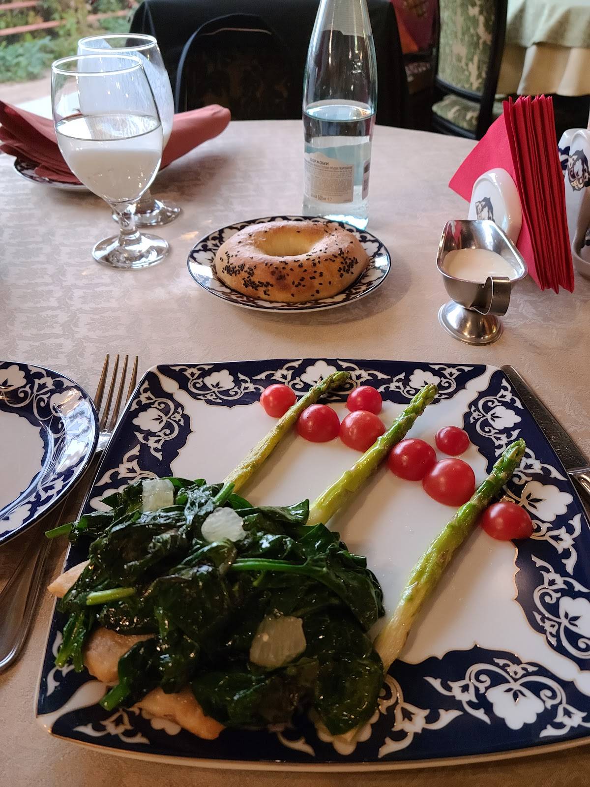 Menu au Zolotaya Bukhara restaurant, Moscou, Ленинградский проспект