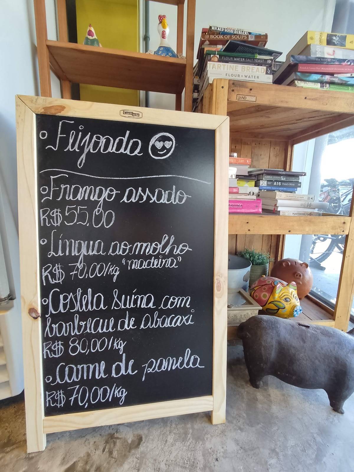 Casa Roti Rotisseria cardápio