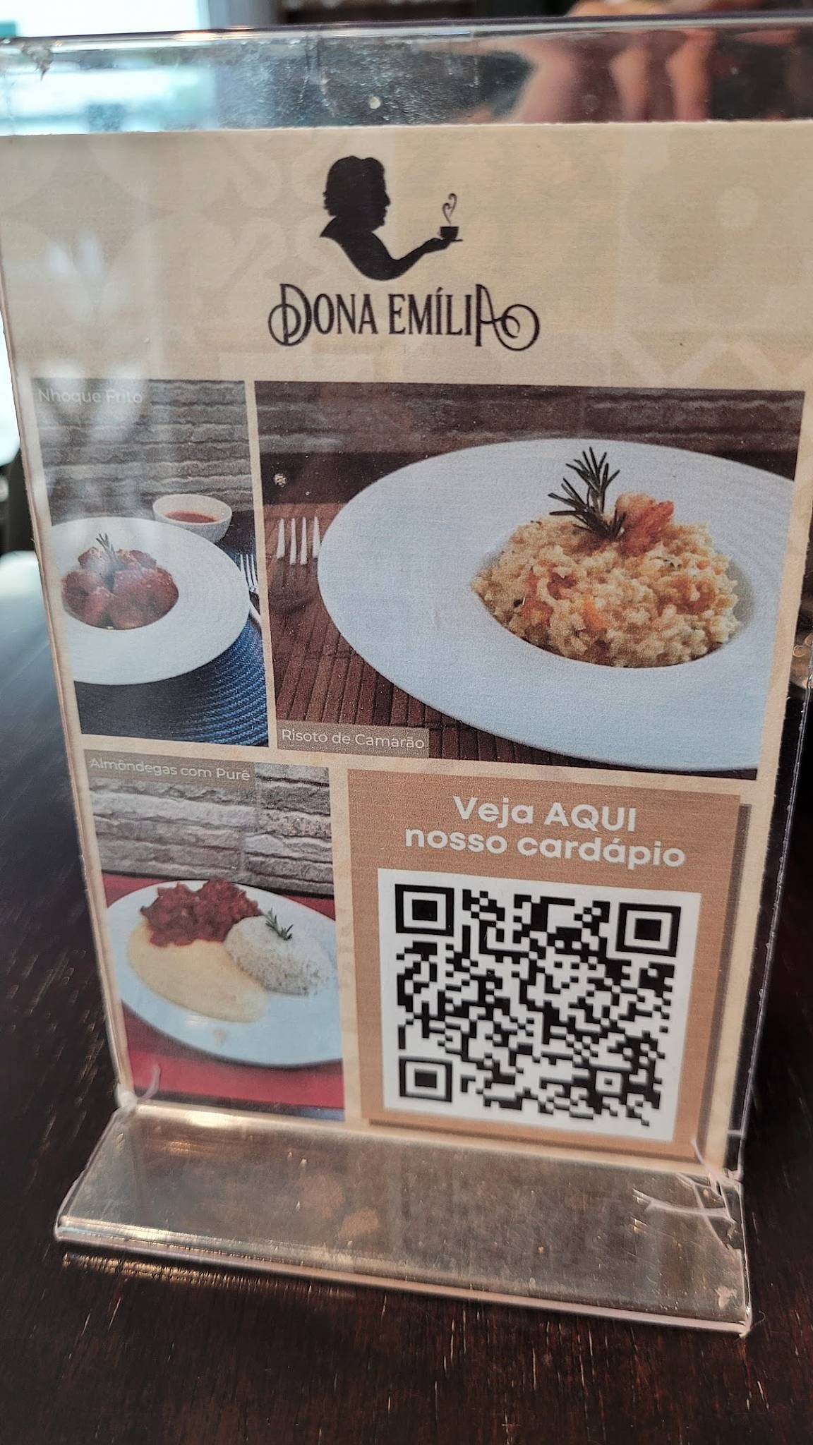 Dona Emília Café cardápio