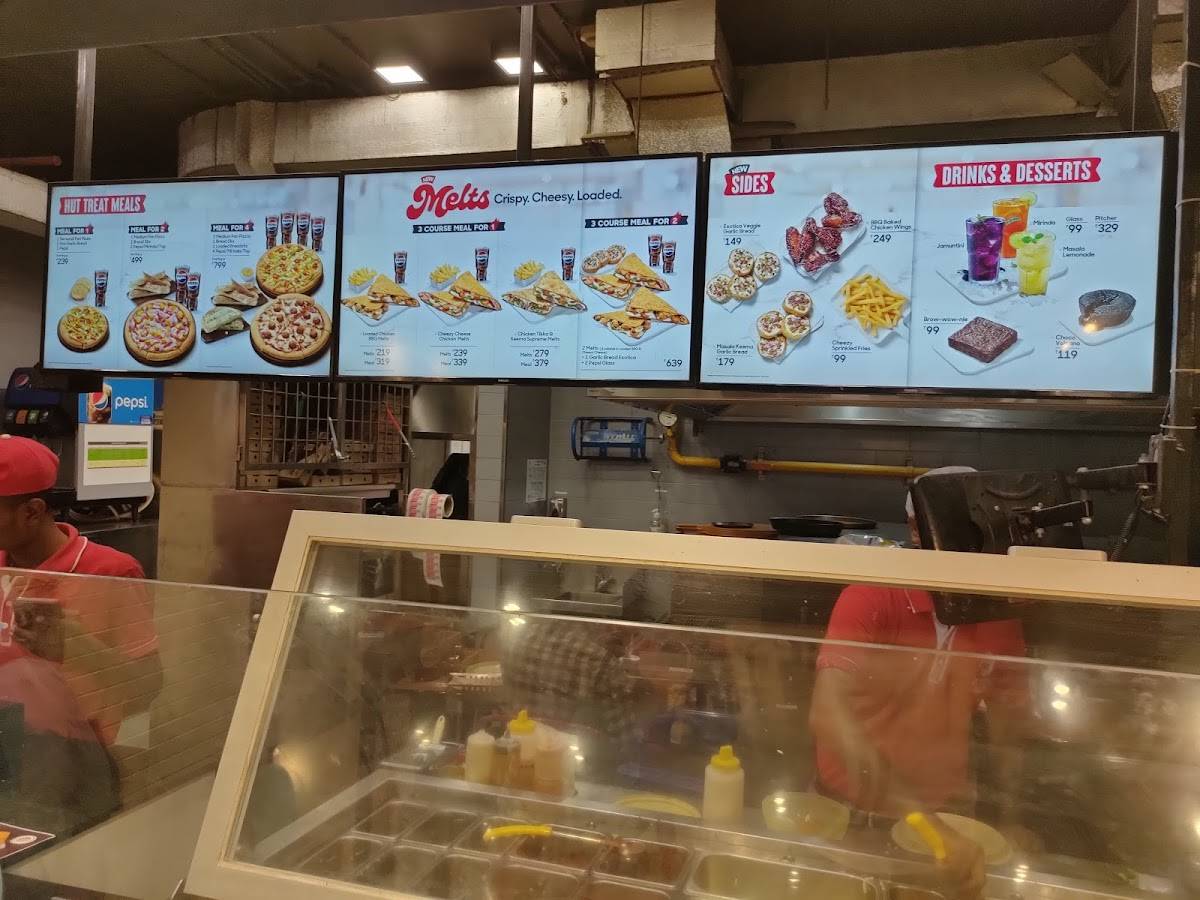Pizza Hut Gorakshan Road, Akola menu