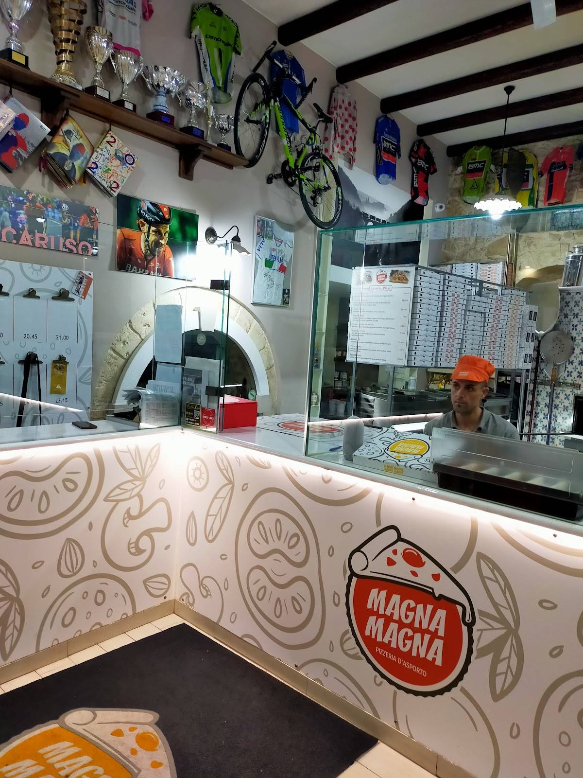 Menu di Pizzeria Magna Magna 