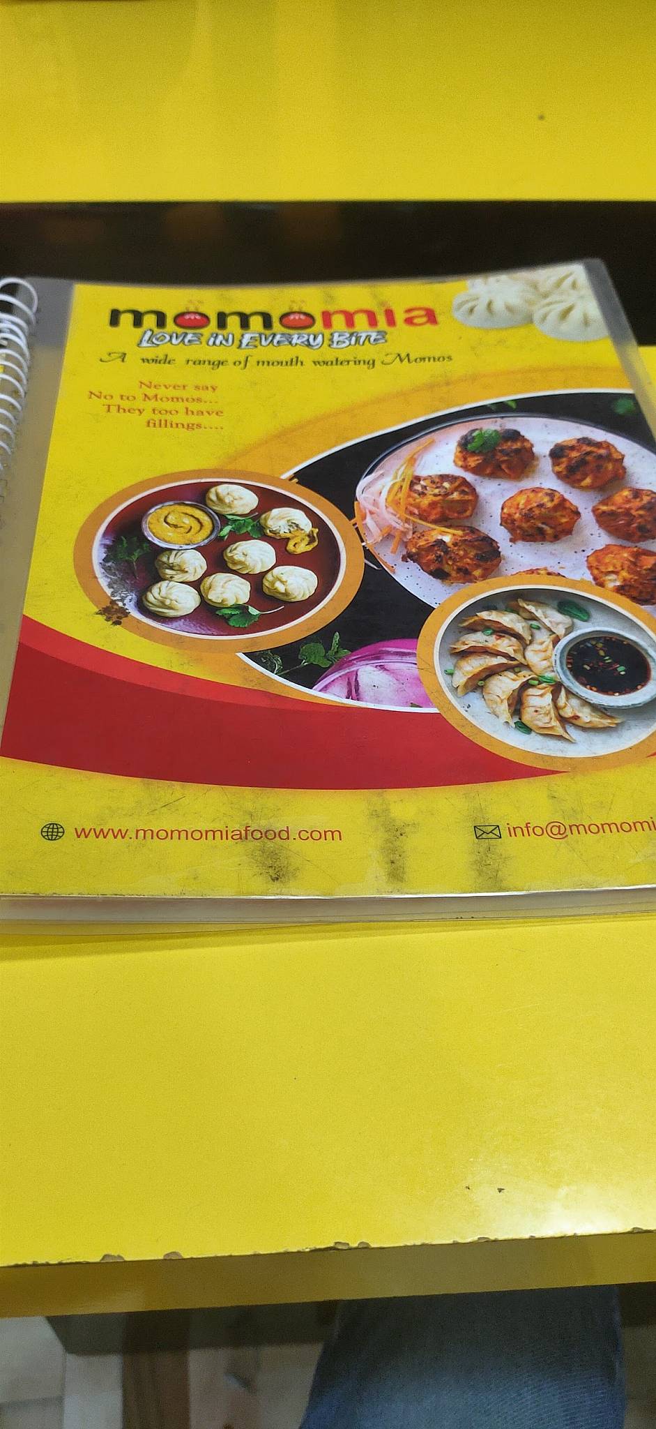 Momomia menu