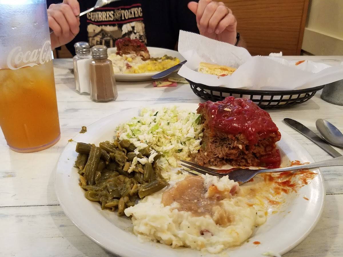 Menu at Farmhouse Restaurant, Iuka