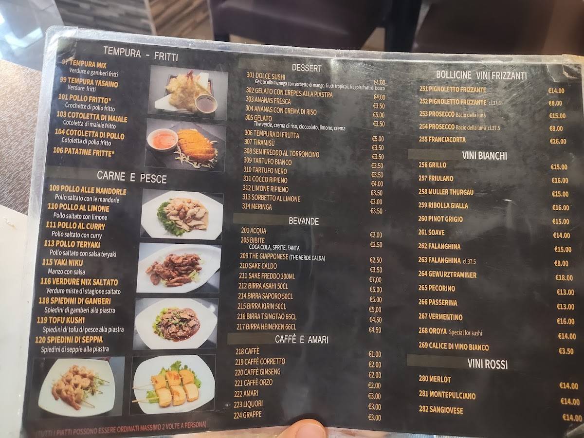 Menu di Sakura Japanese Restaurant 