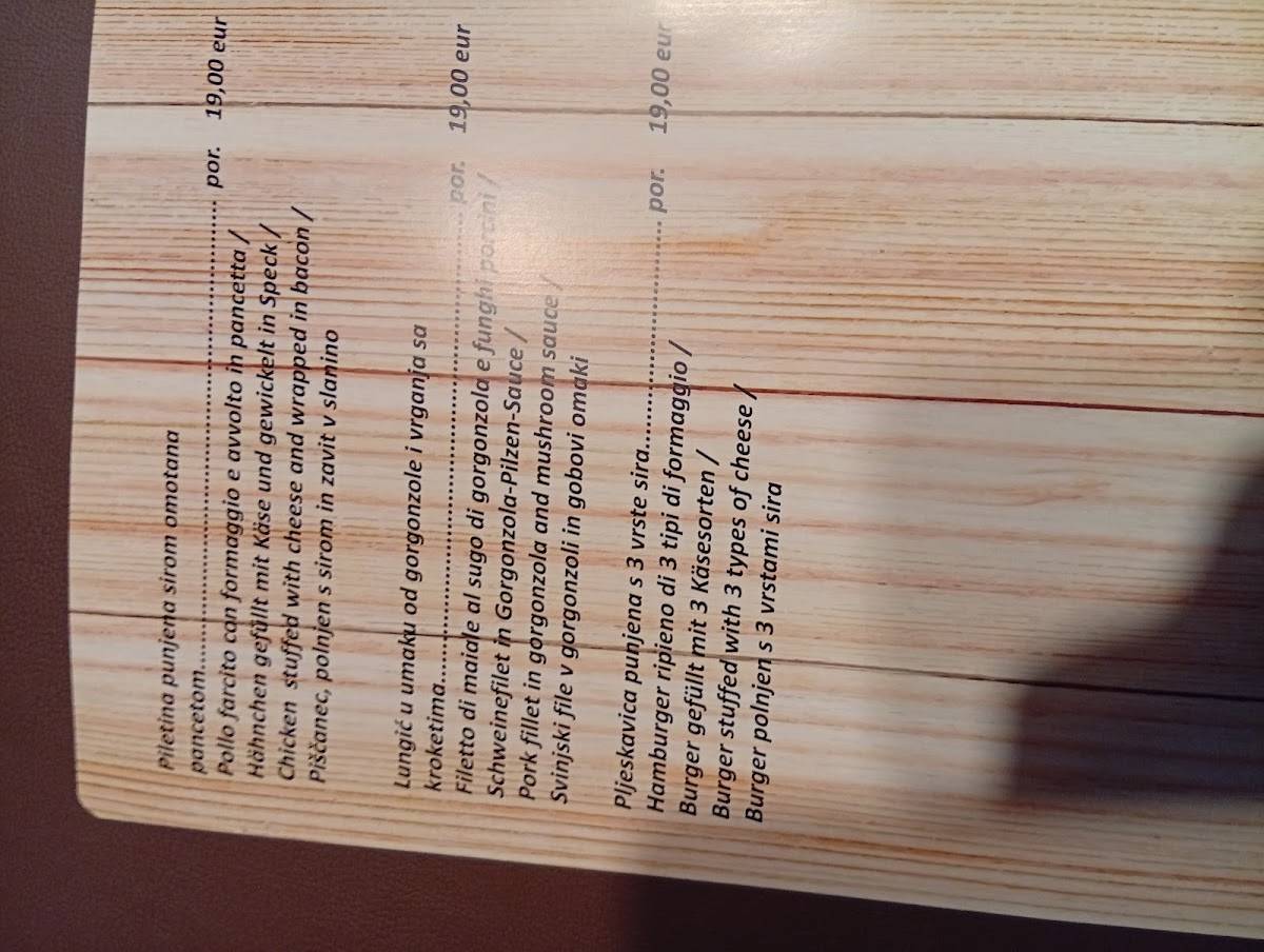 Menu di Taj Tavern 