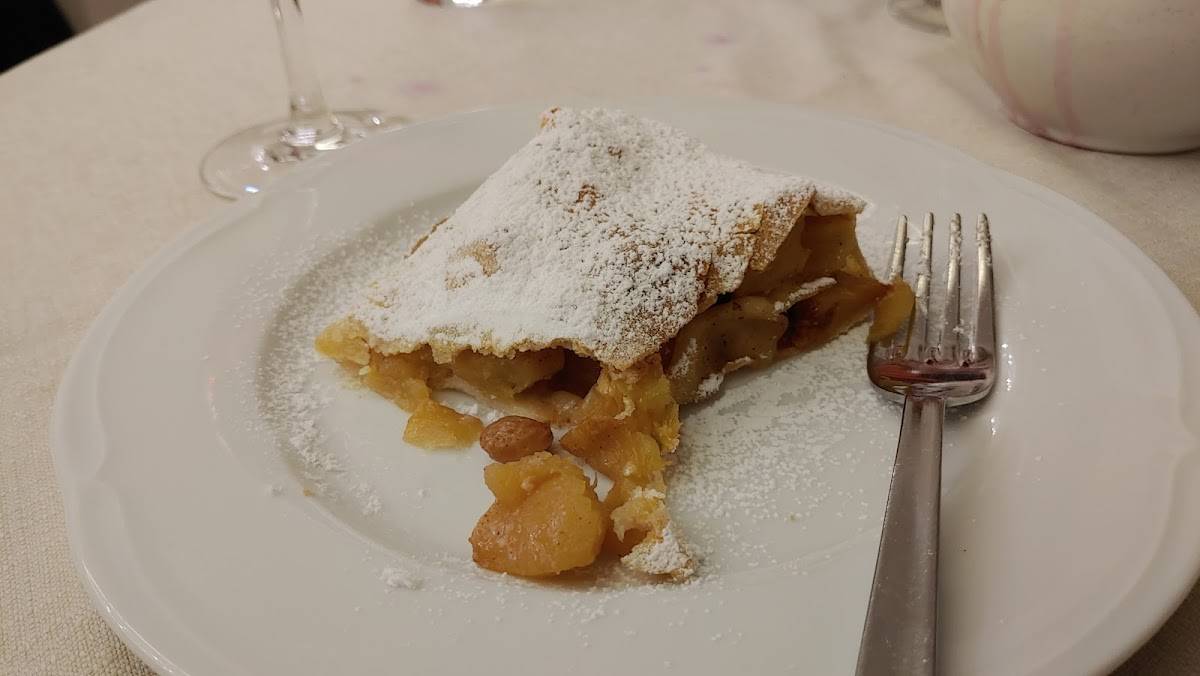 Menu di Trattoria Belvedere piatti tipici carne salada 