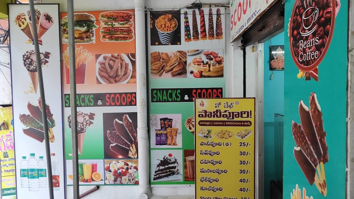 Wohdekhpanipuri @ Snacks & Scoops menu