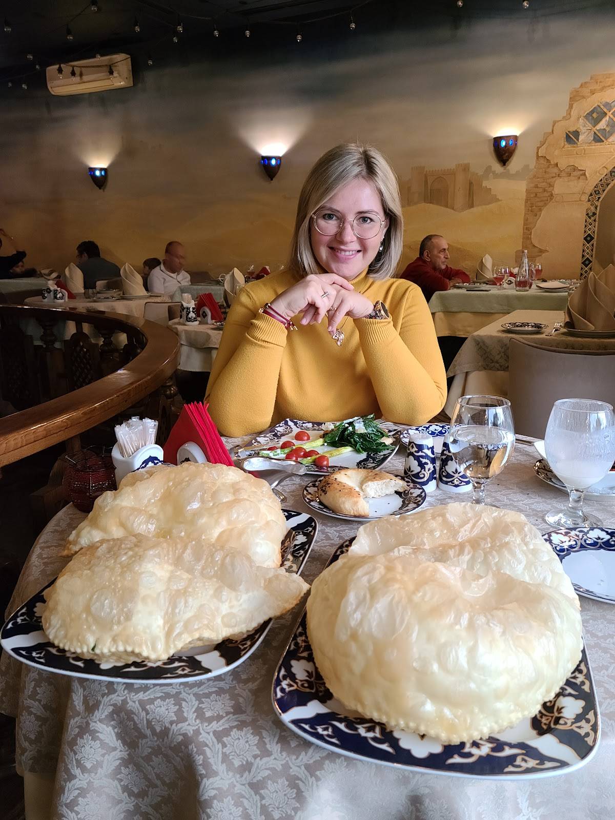 Menu au Zolotaya Bukhara restaurant, Moscou, Ленинградский проспект